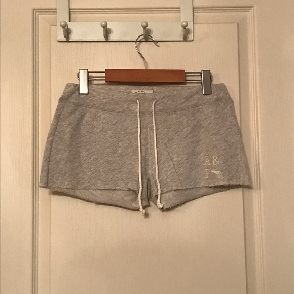 Brand new Abercrombie & Fitch sweat shorts - Picture 3 of 6